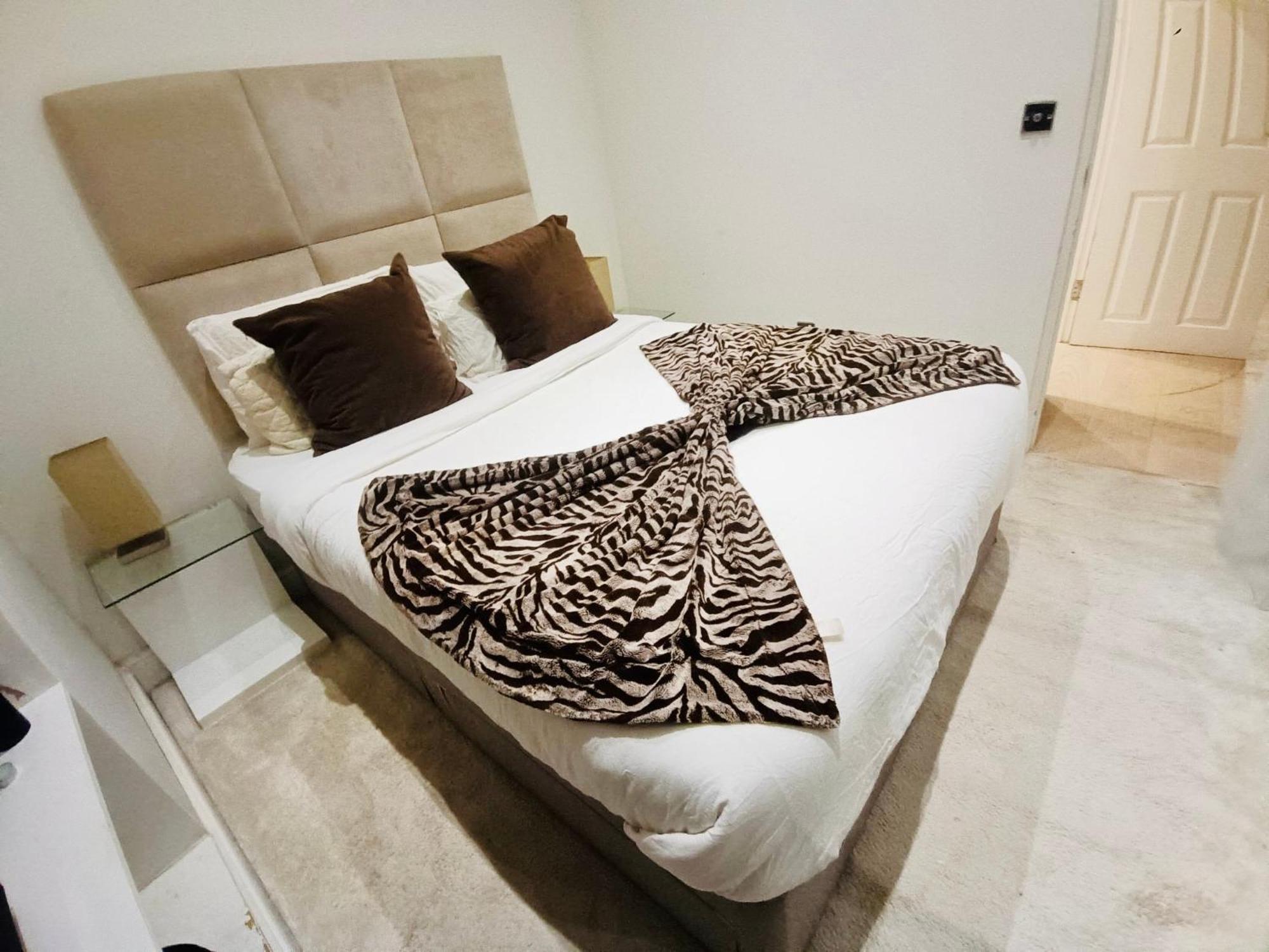 Apartment Modern Near Hyde Park London