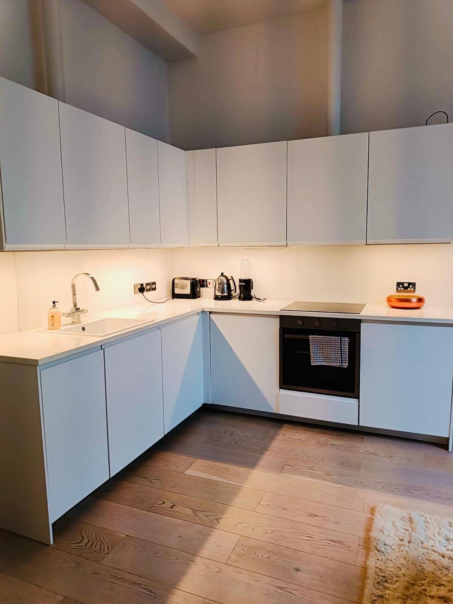 Apartment Modern Near Hyde Park *