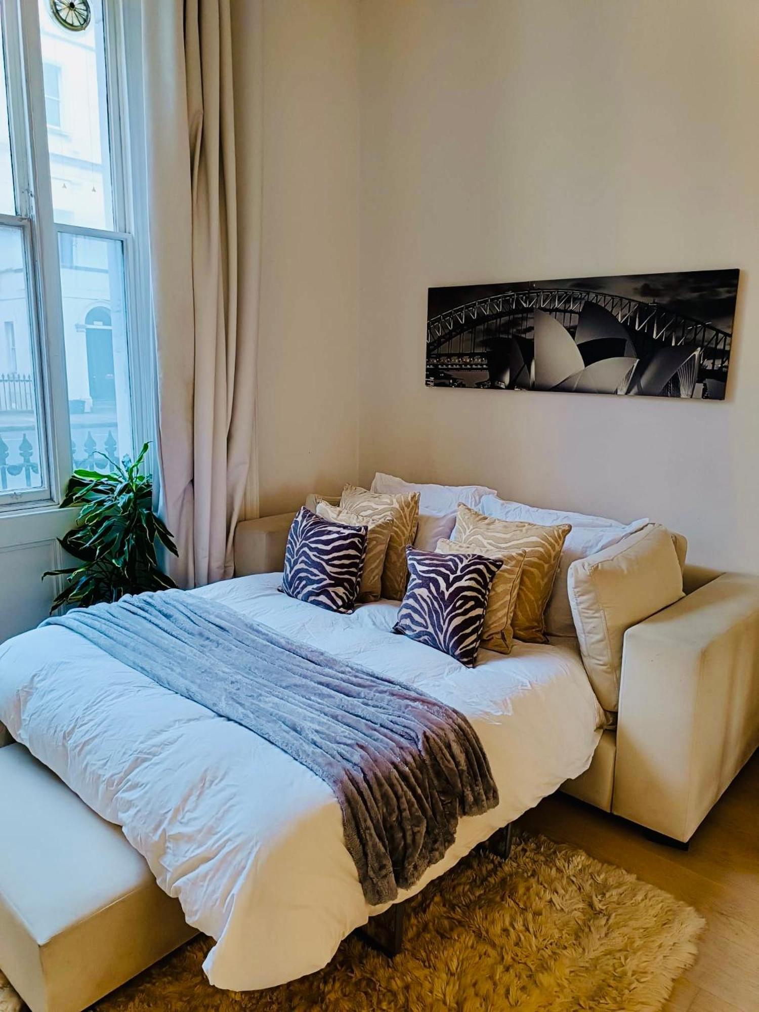 Modern Near Hyde Park Apartment London